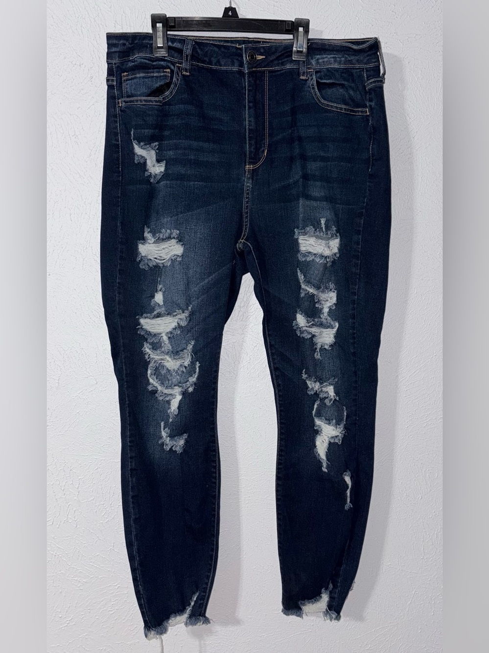 Ms. Cello Distressed Skinny Jeans Dark Wash Raw Hem Stretch Denim Grunge Y2K
